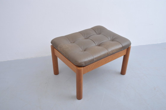 Image 1 of Tabouret en teck avec coussin en cuir Danish Design 1960