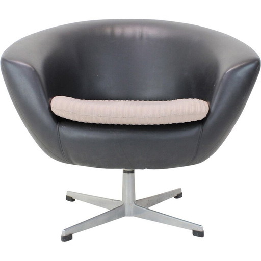 Fauteuil pivotant vintage en métal et daim, Tchécoslovaquie 1970