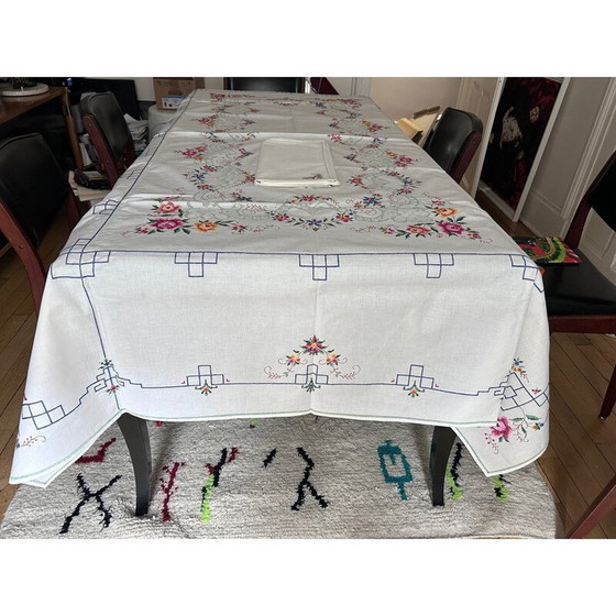 Image 1 of Nappe et serviettes de table ajourées et brodées à la main, 1950