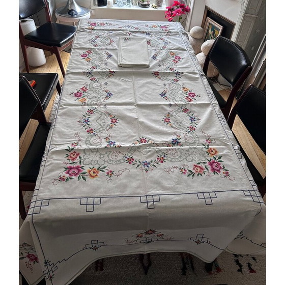 Image 1 of Nappe et serviettes de table ajourées et brodées à la main, 1950