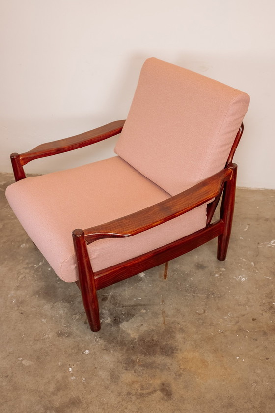 Image 1 of Fauteuil Vintage en Teck des années 60 - Nouveau Tapissé Rose Clair