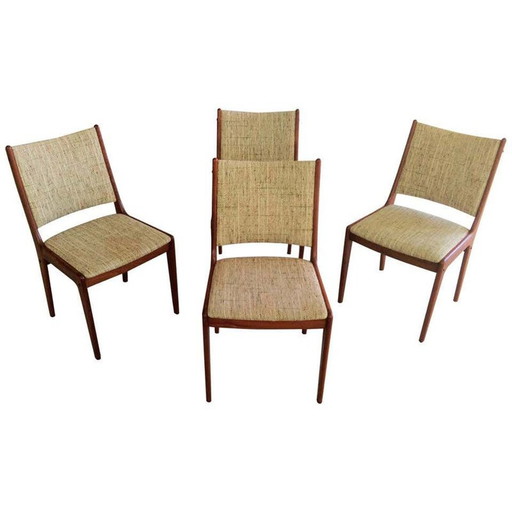 Ensemble de 4 chaises de salle à manger en teck, Johannes Andersen Inc. Reupholstery
