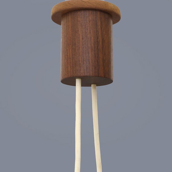 Image 1 of Lampe suspendue vintage en verre opalin et teck par Uno et Östen Kristiansson pour Luxus, Suède 1960