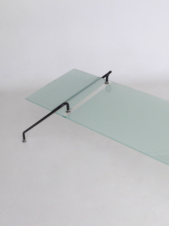 Image 1 of Table basse suspendue en verre par Paul Wintermans, 1980S