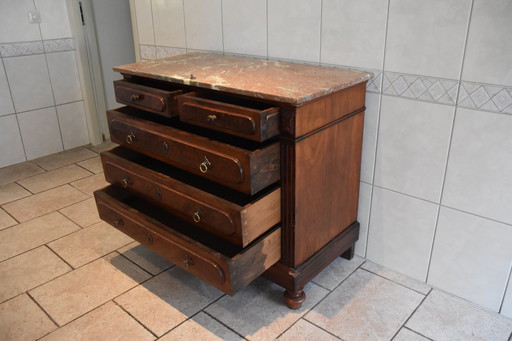 Commode en bois avec dessus en marbre rouge Circa 1900