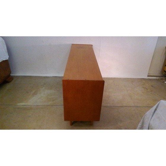 Image 1 of Commode rétro vintage en bois et chêne teinté par Jiří Jiroutka, 1950