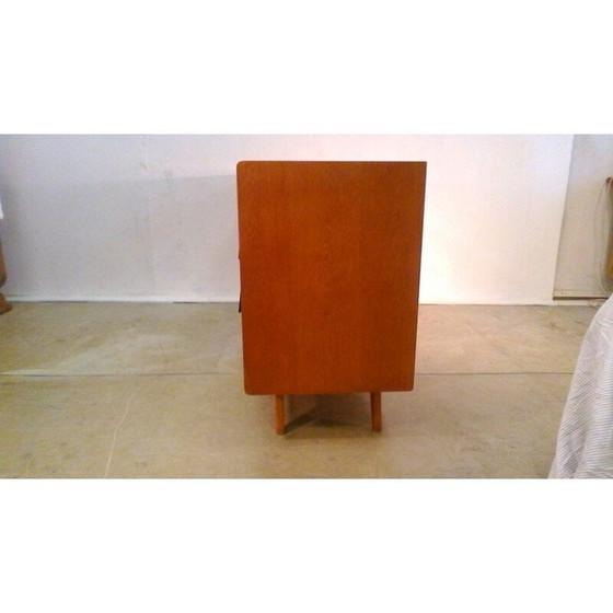 Image 1 of Commode rétro vintage en bois et chêne teinté par Jiří Jiroutka, 1950