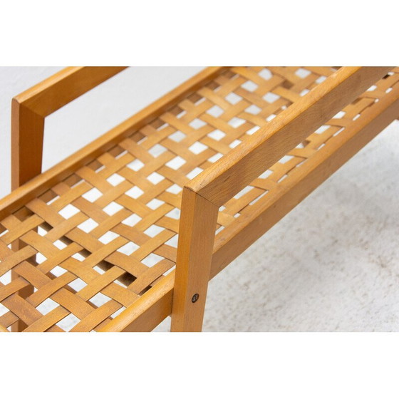 Image 1 of Table d'appoint vintage en bois de hêtre avec sangles en cuir tressé, Tchécoslovaquie, années 1970