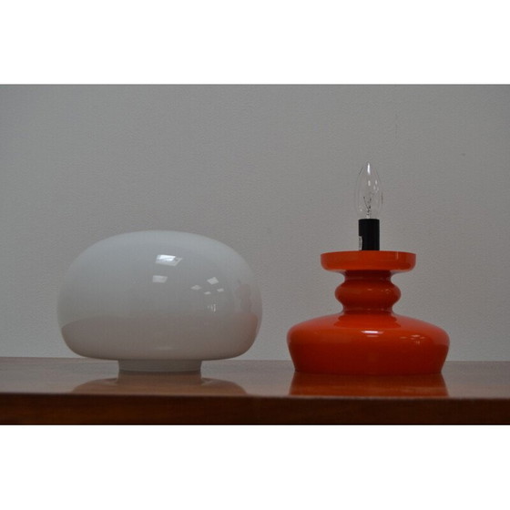 Image 1 of Lampe de table vintage en verre par Valasske Mezirici 1970