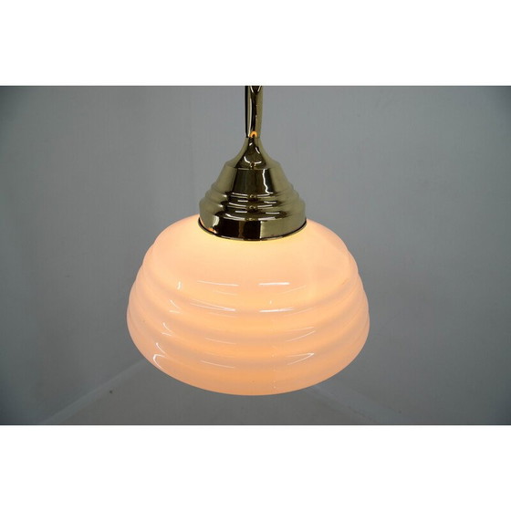 Image 1 of Lampe suspendue vintage Art nouveau en laiton et verre opale, années 1920