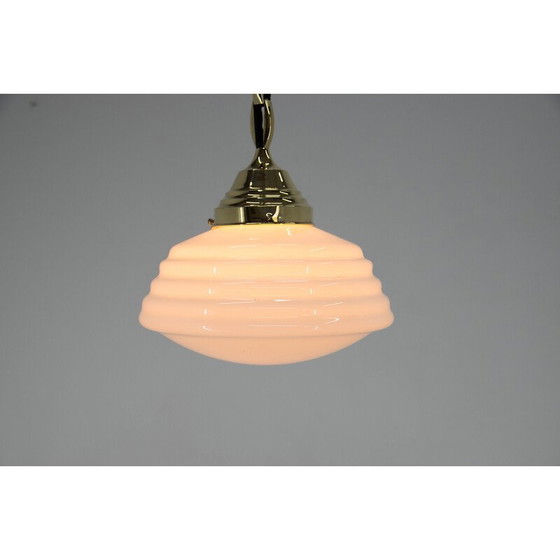 Image 1 of Lampe suspendue vintage Art nouveau en laiton et verre opale, années 1920