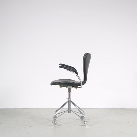 Image 1 of Chaise de bureau pivotante "3217" des années 1950 par Arne Jacobsen pour Fritz Hansen, Danemark