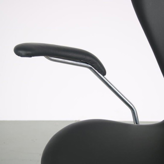 Image 1 of Chaise de bureau pivotante "3217" des années 1950 par Arne Jacobsen pour Fritz Hansen, Danemark