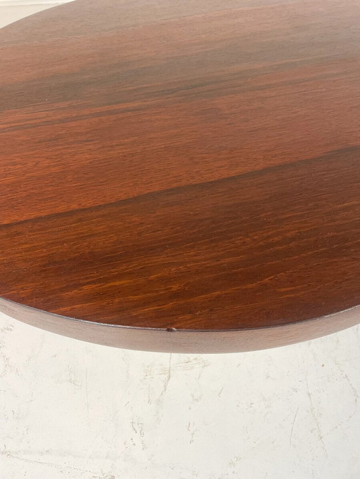 Table basse de forme organique, Contemporain, Italie