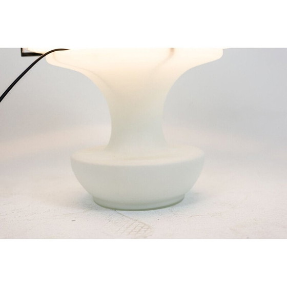 Image 1 of Lampe vintage "Mushroom" en verre opalin, 1970