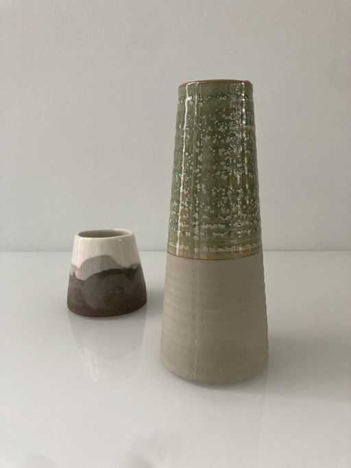 Ensemble de deux vases rétro, céramique avec glaçure