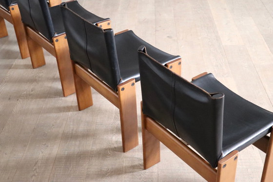 Image 1 of Ensemble de 4 chaises de salle à manger Monk par Afra et Tobia Scarpa pour Molteni Italie 1974