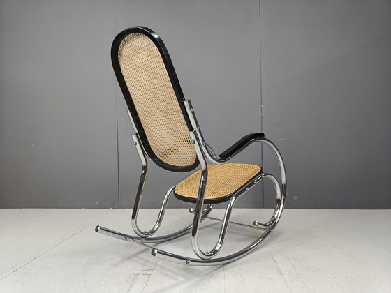 Image 1 of Chaise à bascule vintage en chrome et rotin, 1960S