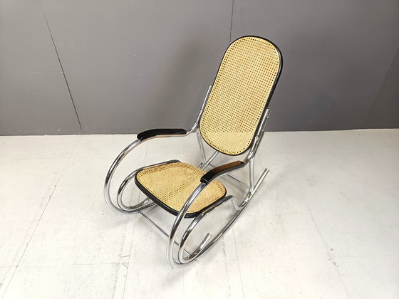 Image 1 of Chaise à bascule vintage en chrome et rotin, 1960S