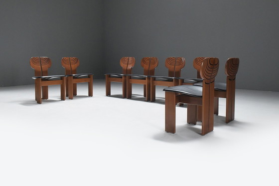 Image 1 of Superbe ensemble (8) de chaises africaines par Afra et Tobia Scarpa pour Maxalto Italie