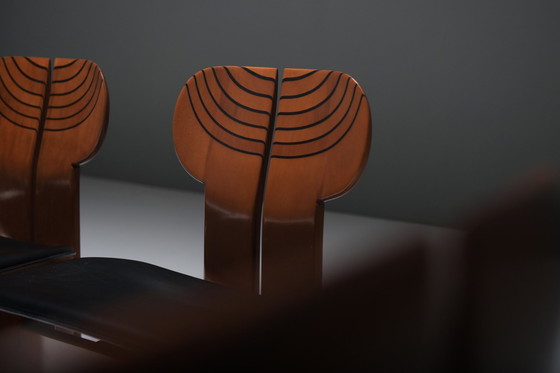 Image 1 of Superbe ensemble (8) de chaises africaines par Afra et Tobia Scarpa pour Maxalto Italie