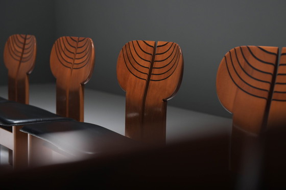 Image 1 of Superbe ensemble (8) de chaises africaines par Afra et Tobia Scarpa pour Maxalto Italie