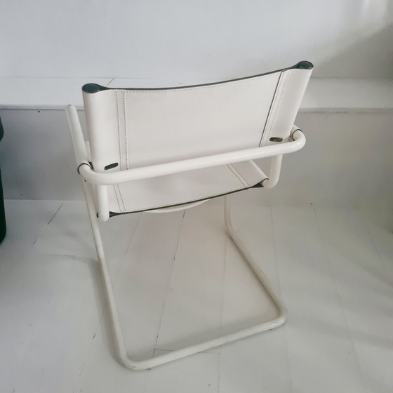 Image 1 of Fauteuil à structure tubulaire en cuir blanc Mart Stam S34