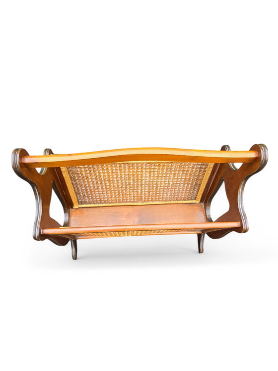 Image 1 of Porte Revue Vintage En Bois Et Cannage