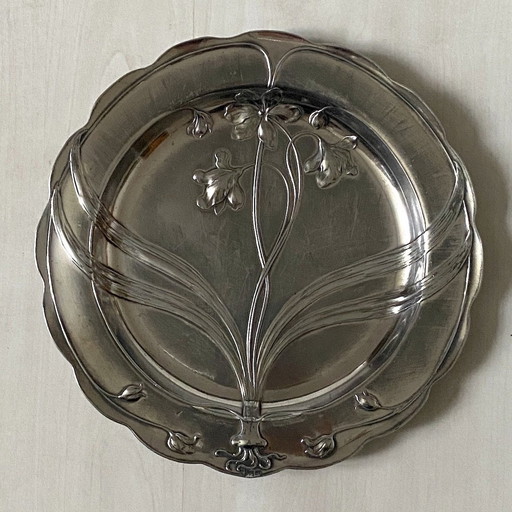 Assiette Art Nouveau 1900 En Étain