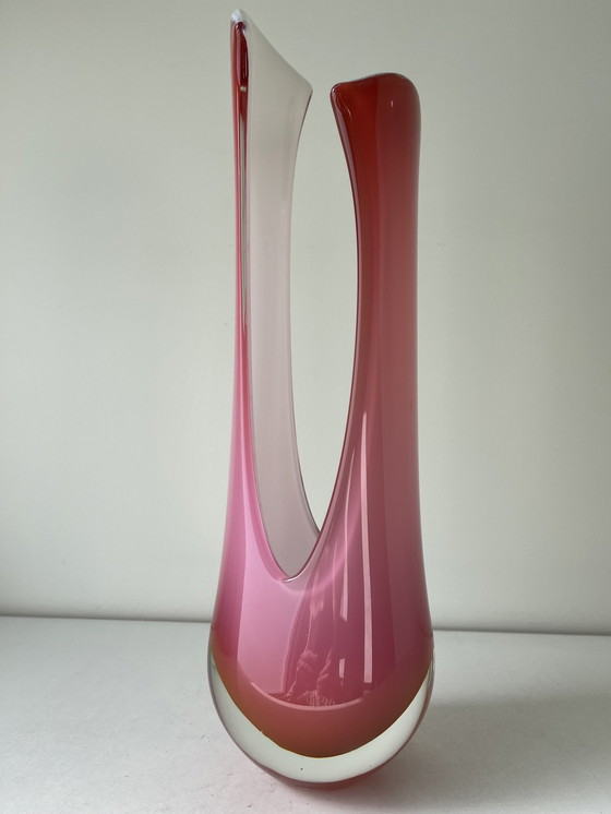 Image 1 of Objet en verre signé 41Cm