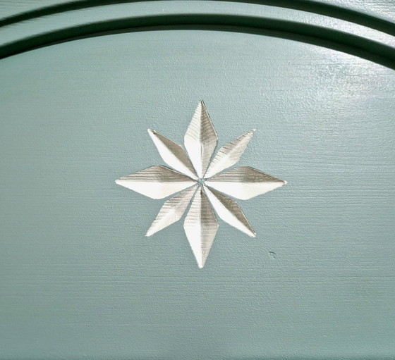 Image 1 of Armoire restaurée | Couleurs craie Duck Egg & Sage