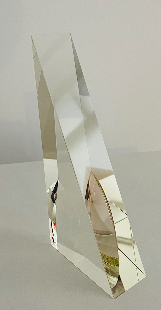 Image 1 of " Triangle" Objet en verre George Broft