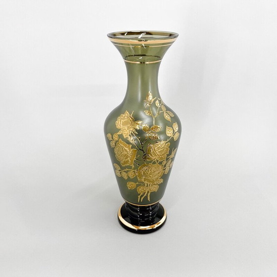Image 1 of Vase vintage en verre vert avec décor doré, Tchécoslovaquie, années 1960