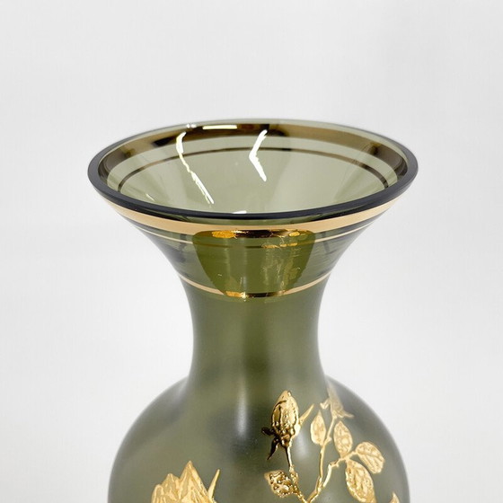 Image 1 of Vase vintage en verre vert avec décor doré, Tchécoslovaquie, années 1960
