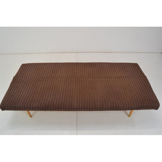 Image 1 of Canapé du milieu du siècle par Miroslav Navrátil, Tchécoslovaquie années 1960