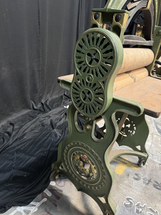 Image 1 of Antique Retro Mangle - Presse à cire vintage en vert -Hollandia