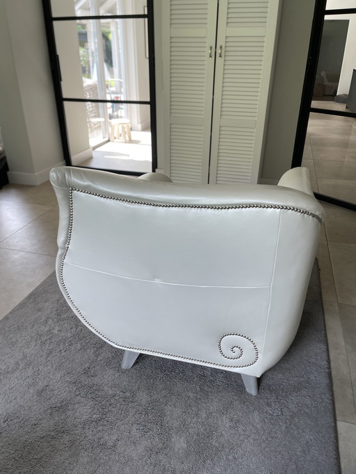 Fauteuil Bretz en cuir blanc (Pearl)