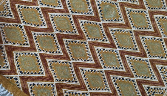 Image 1 of Tapis Berbère Motifs Losanges Tissé Mains En Laine Naturelle