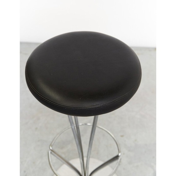 Image 1 of Ensemble de 4 tabourets de bar vintage en cuir noir par Piet Hein, 1961