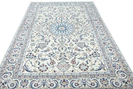 Image 1 of Tapis Naïn 9 La 368 X 246 cm noué à la main -Tapis Avec Soie