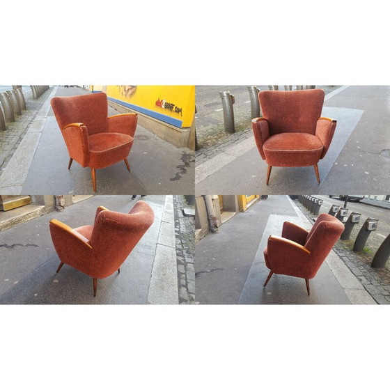 Image 1 of Fauteuil allemand vintage en velours rouge et bois 1950