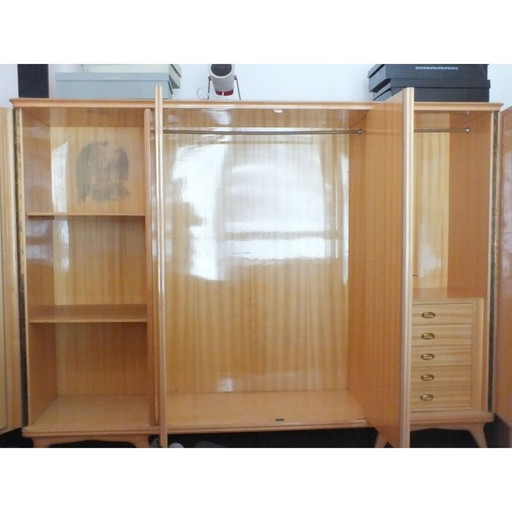 Armoire vintage en érable de Silvio Cavatorta, Italie 1950