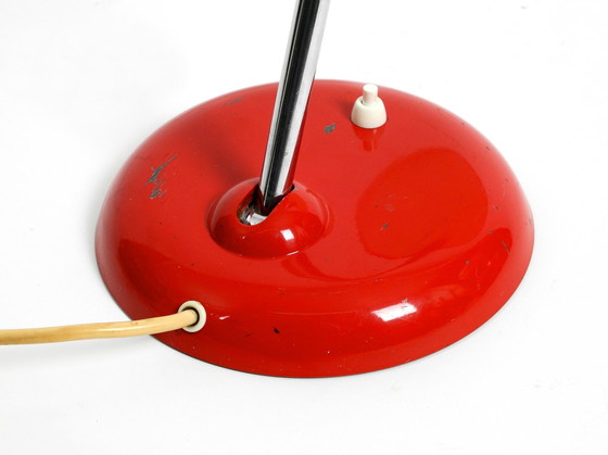 Image 1 of Original lampe de table classique en métal rouge Kaiser Idell modèle 6786 des années 1960