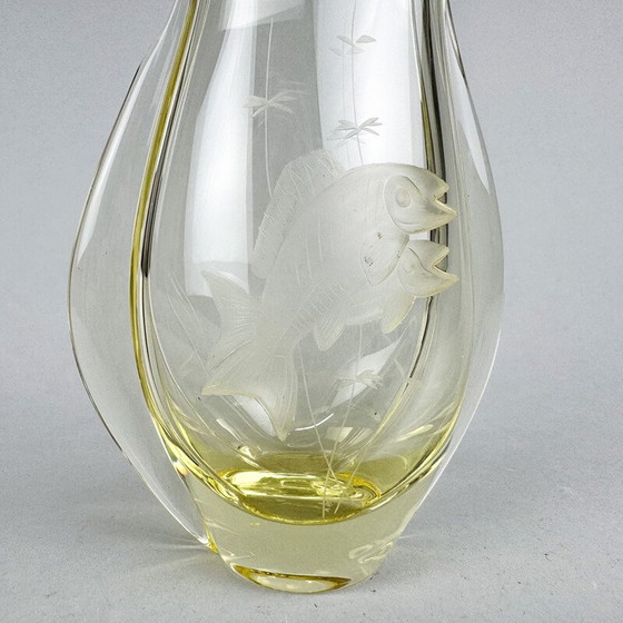 Image 1 of Vase vintage en verre gravé par Zbs Glasswork, Tchécoslovaquie 1950