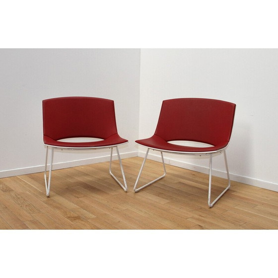 Image 1 of Paire de chaises vintage "Oh ! , Enea" en métal teinté blanc et plastique par Enea
