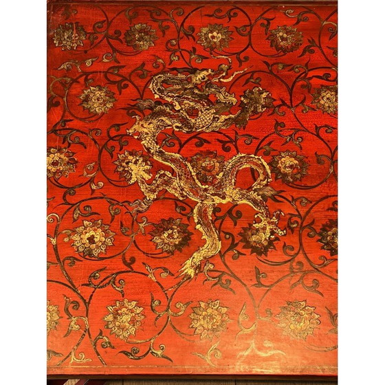 Image 1 of Table basse vintage en laque rouge avec décoration chinoise dorée, 1970