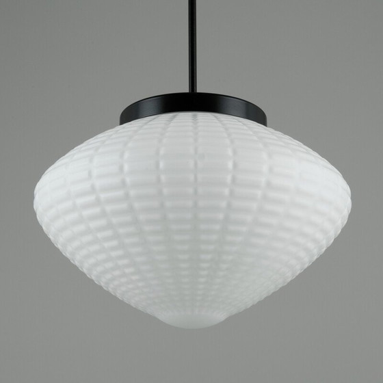 Image 1 of Lampe suspendue vintage en opale, tchèque 1970