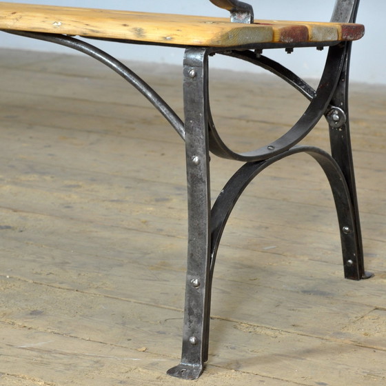 Image 1 of Banc de parc en fer riveté, 1920