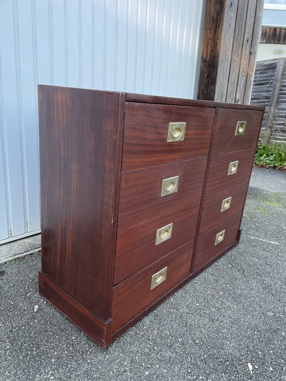 Image 1 of Commode Mid Century En Bois De Teck Et Laiton Doré Dans Le Style De Henredon