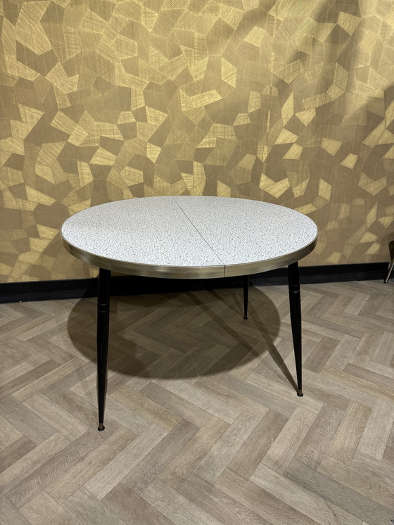 Image 1 of Table ronde extractible 1960 Brian Graham dans la série Braemar, pour Martin Brattrud